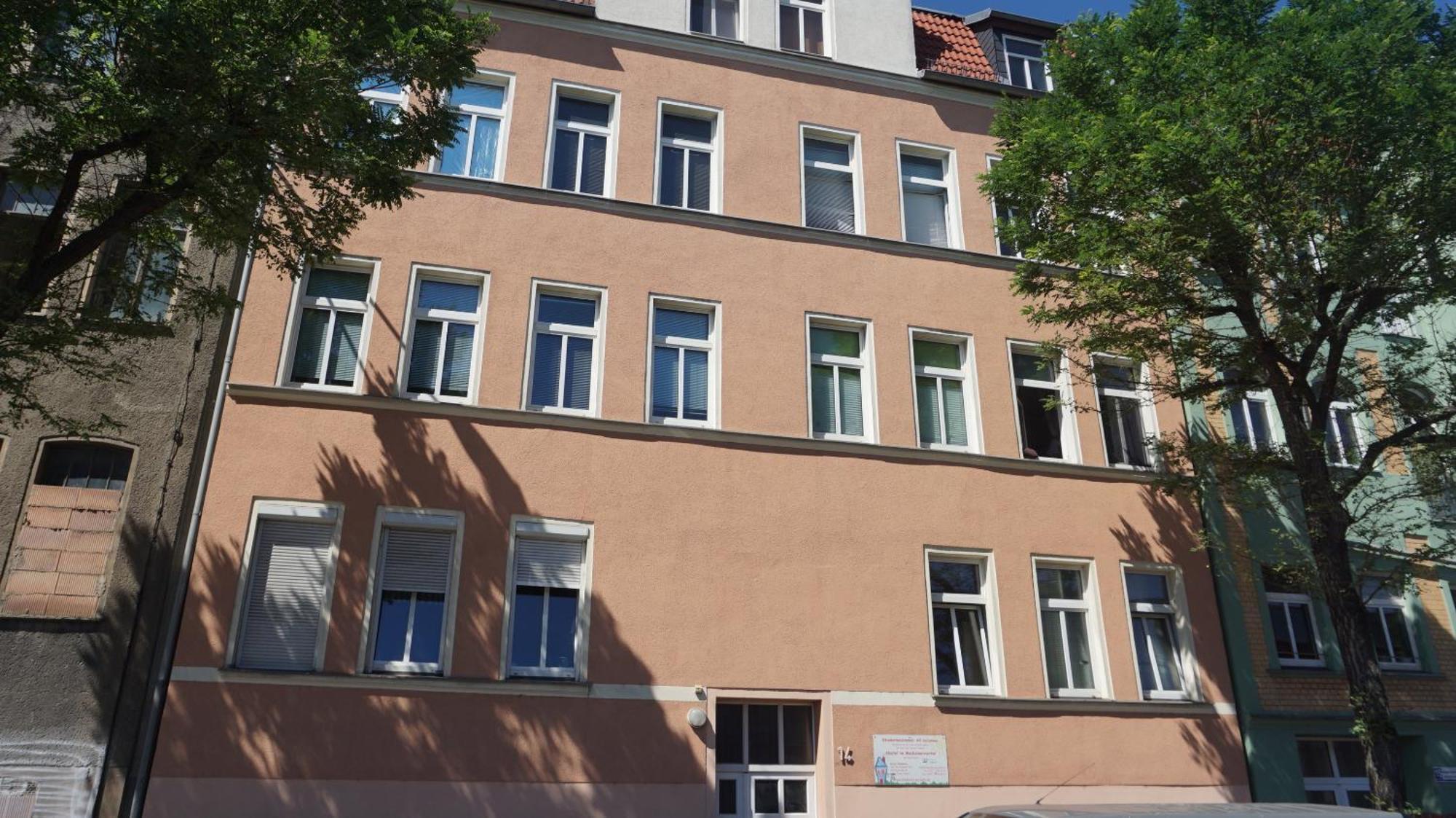 Hostel Im Medizinerviertel Хале Екстериор снимка