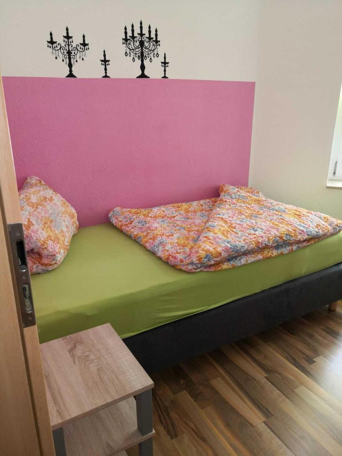 Hostel Im Medizinerviertel Хале Екстериор снимка
